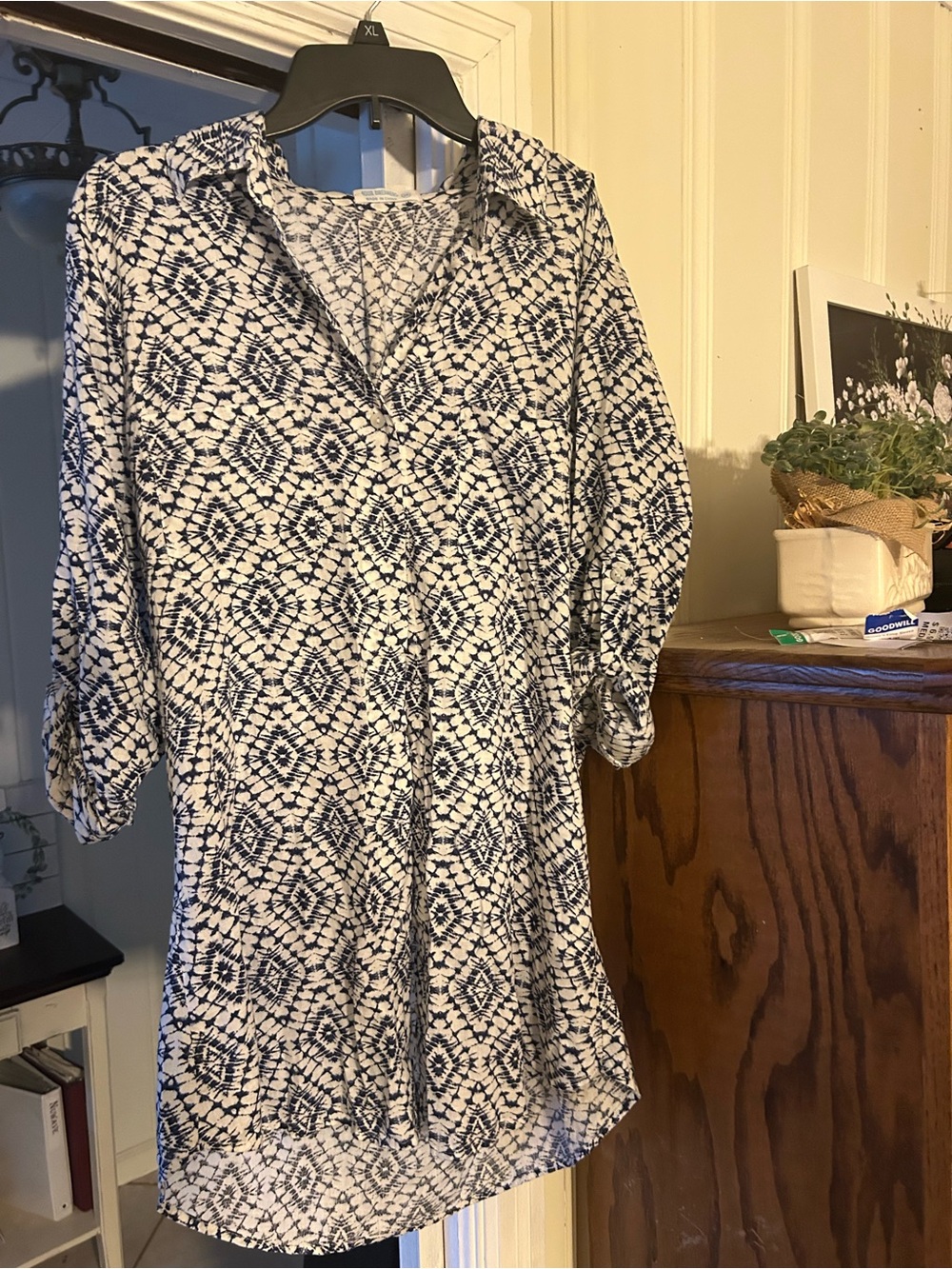 Women's Navy and White Printed Button-Front Tunic Top